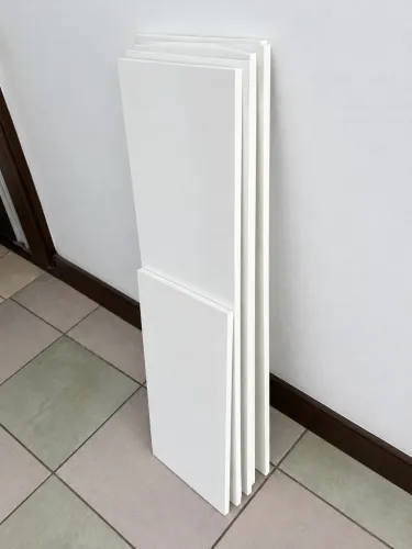 ? 5 Prateleiras em MDF Branco + e Suportes