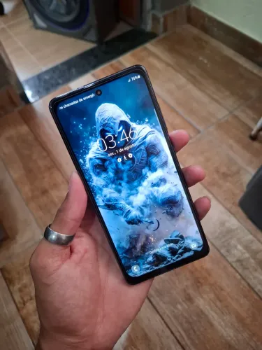 Samsung S20 FE completo impecável.