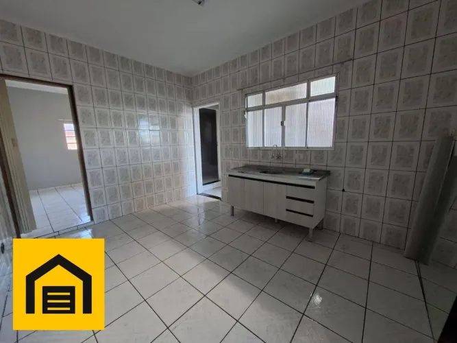 Casa com 2 dormitórios para alugar por R$ 1.150/mês - Jardim Oratório - Mauá/SP