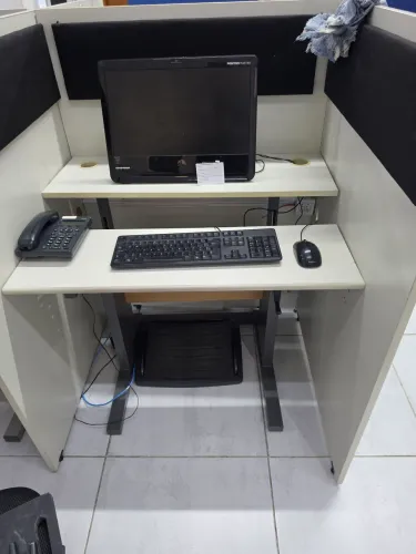 Doação só retirar Mesas Callcenter