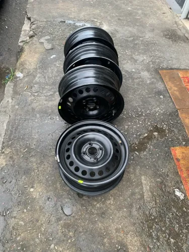 Roda de Ferro Aro 15 - Furação 4x100 | Cubo 54,1 mm