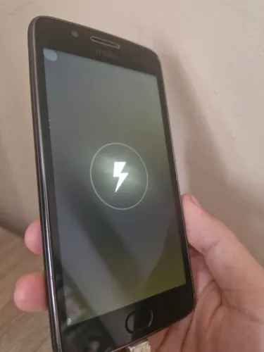 Celular moto g5 plus