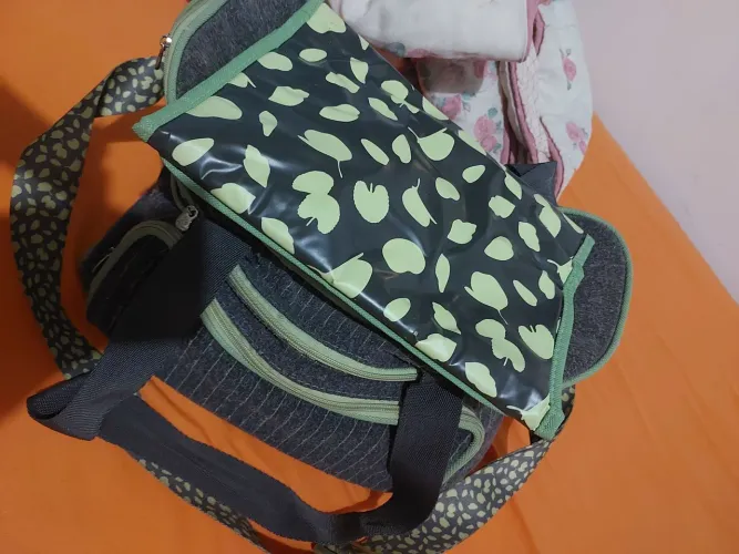 Bolsa mamãe bebê com trocador