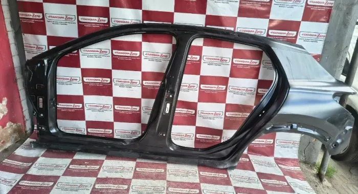 Folha Lateral esquerda Volkswagem Tera
