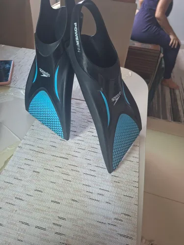 NADADEIRA NATACAO PÉ DE PATO