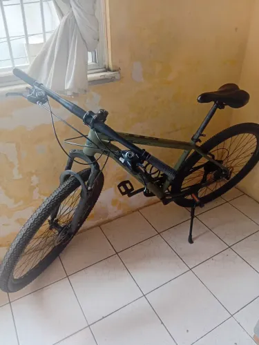 Vendo bicicleta aro 29 os dois pneus novos e com nota fiscal