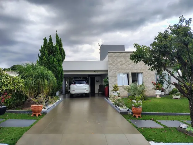 Casa à Venda no Condomínio Residencial Itirapuã Marialva PR
