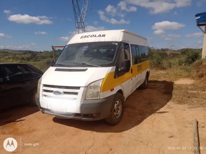 Ford E-Transit FURGÃO LONGO TETO ALTO (ELÉTRICO) 2011
