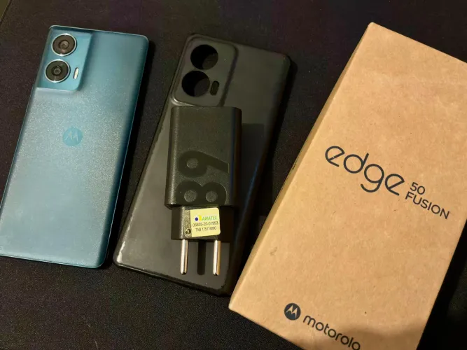 Moto Edge 50 Fusion, 256gb, 8gb de ram - Aceito troca