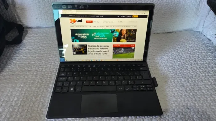 Notebook Acer Switch 3 2?in?1 em ótimo estado de conservação.
