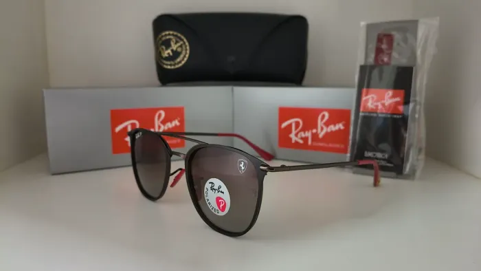 ÓCULOS DE SOL RAYBAN FERRARI 