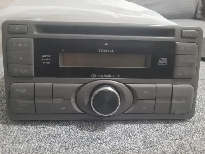 Central (rádio) Etios Sedan 2013