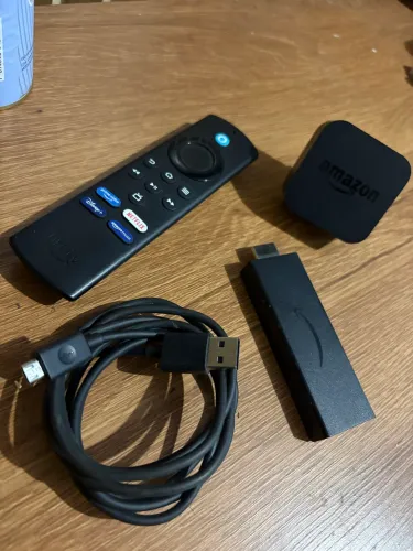 Fire stick original comando de voz Aceito cartão