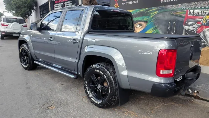 Volkswagen Amarok Trendline CD 2.0 TDI 4X4 Dies AUT 2013