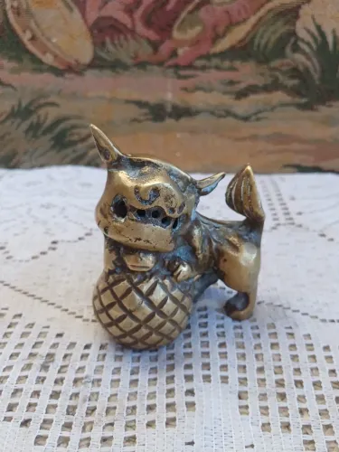 Escultura cão de fó (dragão chinês) em bronze 