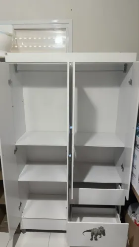 Guarda roupa infantil