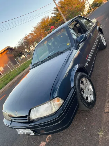 Chevrolet Monza GLS/ Hi-tech 2.0 EFI 2P E 4P 1995
