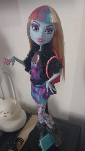 Monster High Picture Day Abbey