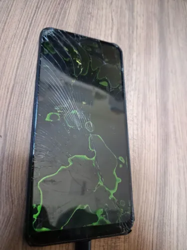 Celular Samsung Quebrado