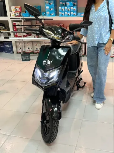 Scooter Elétrica EW POWER