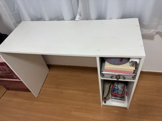 Vendo escrivaninha 