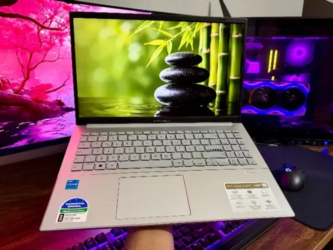 Notebook Asus Core i3-N305 4gb DDR4 SSD-256gb Tela 16? IPS Full-HD 