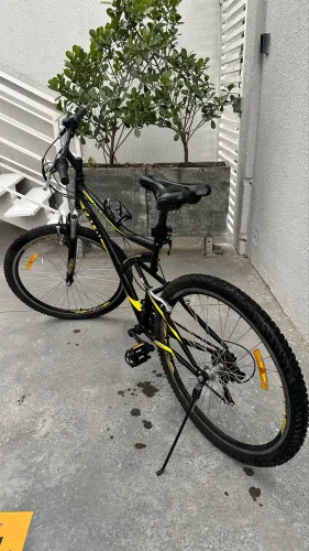 Bicicleta Aro 26" Caloi Andes Freio V-Brake 21 Marchas (Seminova)