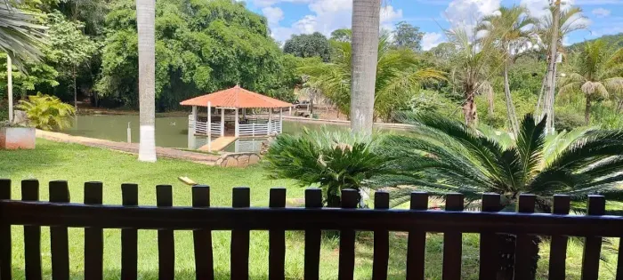 CHACARA em Caldazinha,3 Alqueires, Com Corrego, Rego D'Agua e 2 lagos com peixes.