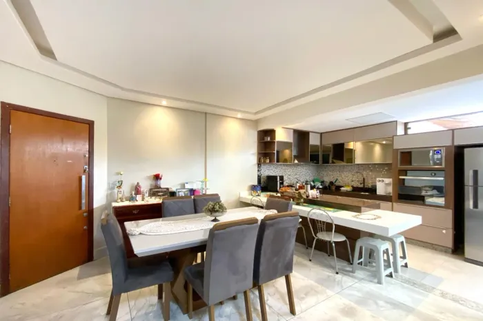 Apartamento à Venda - Santa Inês, 3 Quartos, 157 m2