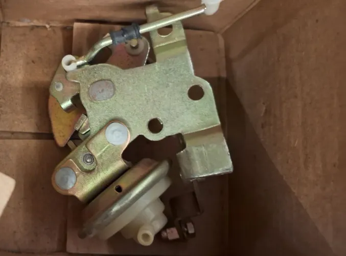 Lote de peças novas para carburadores de veículos dos anos 70 e 80