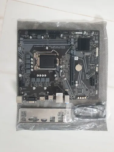 Placa mãe Gigabyte