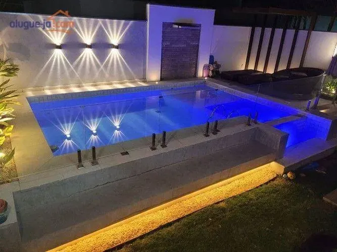 Casa a venda no condomínio Residencial Altos da Serra com 210m².