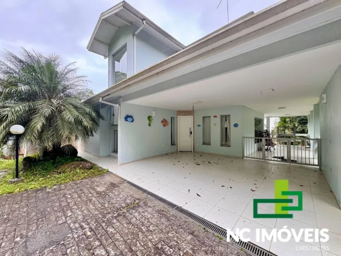 Casa a Venda no Condomínio Park Imperial Praia Massaguaçu, Caraguatatuba.
