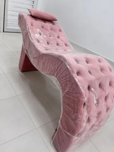 Vendo essa cama maçã de design de sobrancelhas e cílios 
