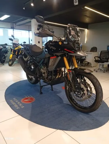 SUZUKI DE VSTROM 800 2027 COMPLETA