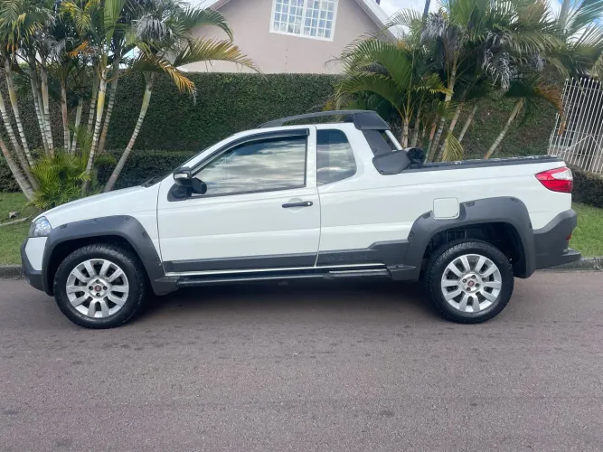 Fiat Strada Adventure 1.8/ 1.8 Locker Flex CE 2016