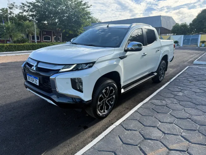 Mitsubishi L200 Triton Sport HPE-S 2.4 CD Dies. AUT 2023