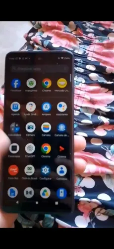 E um Motorola moto g51 5G 128 gb 4 gb de ram