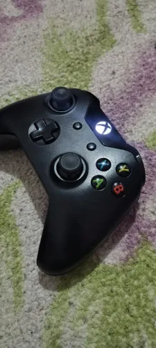 Controle sem defeitos ou drifit funciona perfeitamente não acompanha caixa ou carregador 