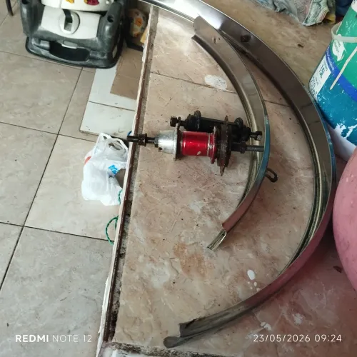 Vende um paralama inox e dois cubos 
