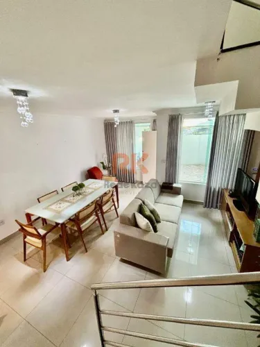 Casa geminada à venda, 3 quartos, 1 suíte, 2 vagas, Cabral - Contagem/MG