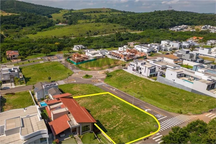 Terreno Exclusivo à Venda no Condomínio Santa Isabel Fase 1 | Louveira/SP