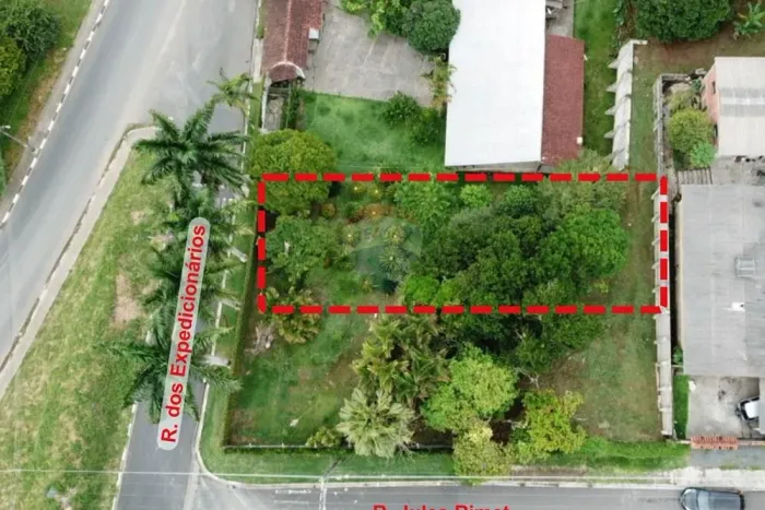 Terreno à venda no Centro de Pariquera-Açu 312m² REMAX