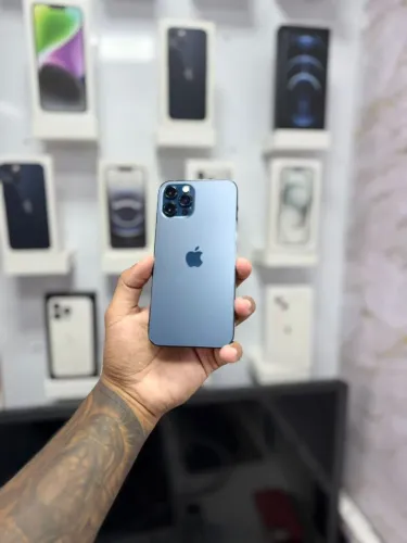IPHONE 12 PRO MAX 128GB<br>R$ 1.899,00<br>CAMERA NOVA