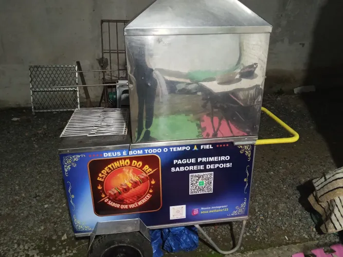 Carrocinha de churrasco 