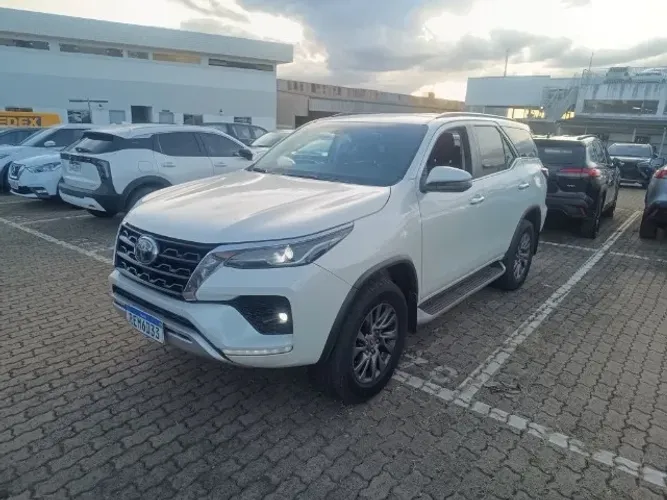 Toyota Hilux SW4 SRX 4X4 2.8 TDI 16V Dies. Aut. 2021