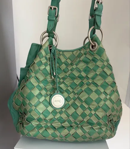 Bolsa grande em couro 