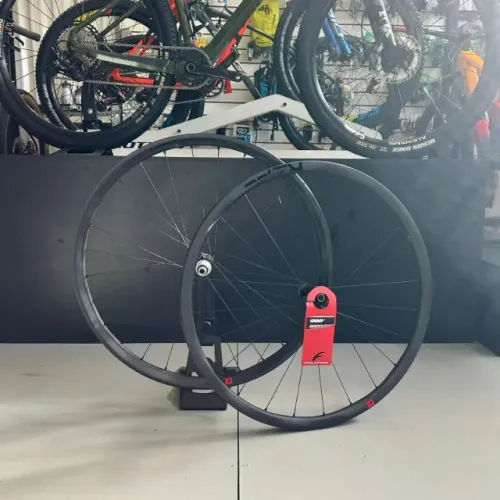 Rodas de carbono fulcrum NOVO COM GARANTIA E NF