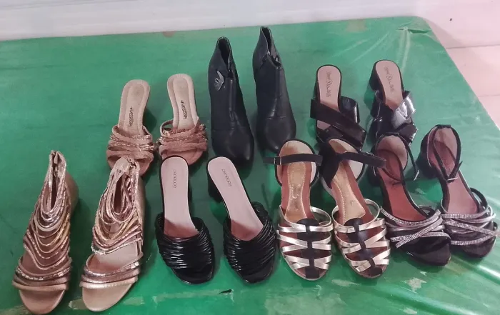 Lote de sapatos femininos