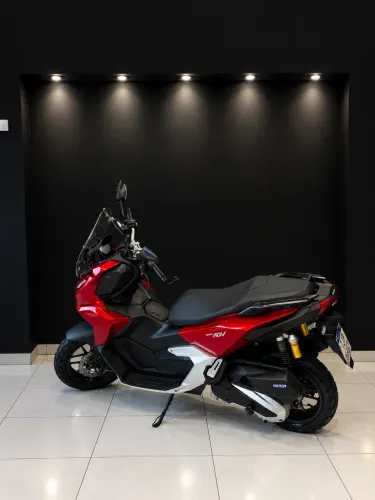Adv 160 baixo km